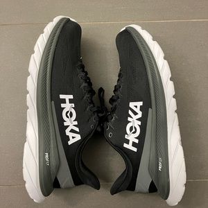 Hoka One One Mach 4 Running Shoes, M8.5